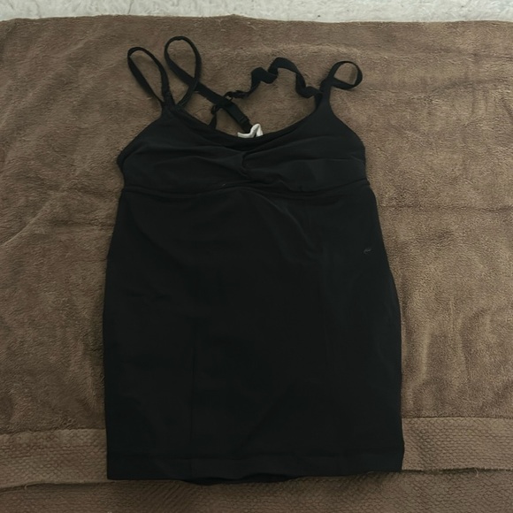 Black old lululemon tank size 4 - Picture 1 of 4